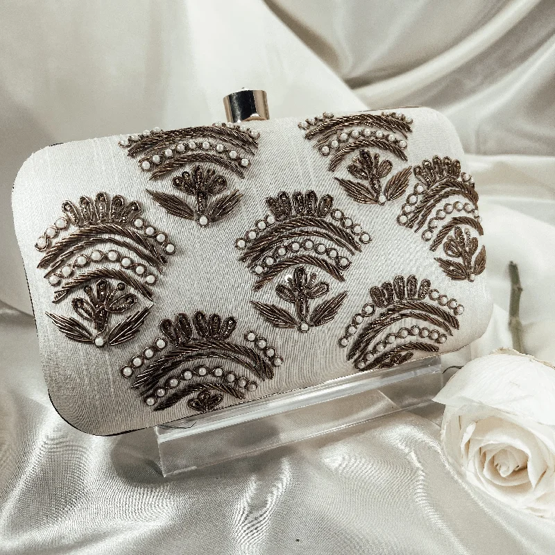 KIARA Clutch (Ivory)